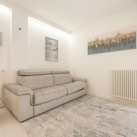 Apartament Luxury Elisabeth Con Posto Incluso
